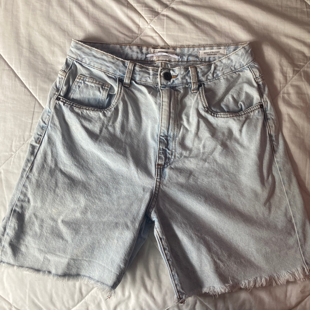 High Straight Bermuda Short